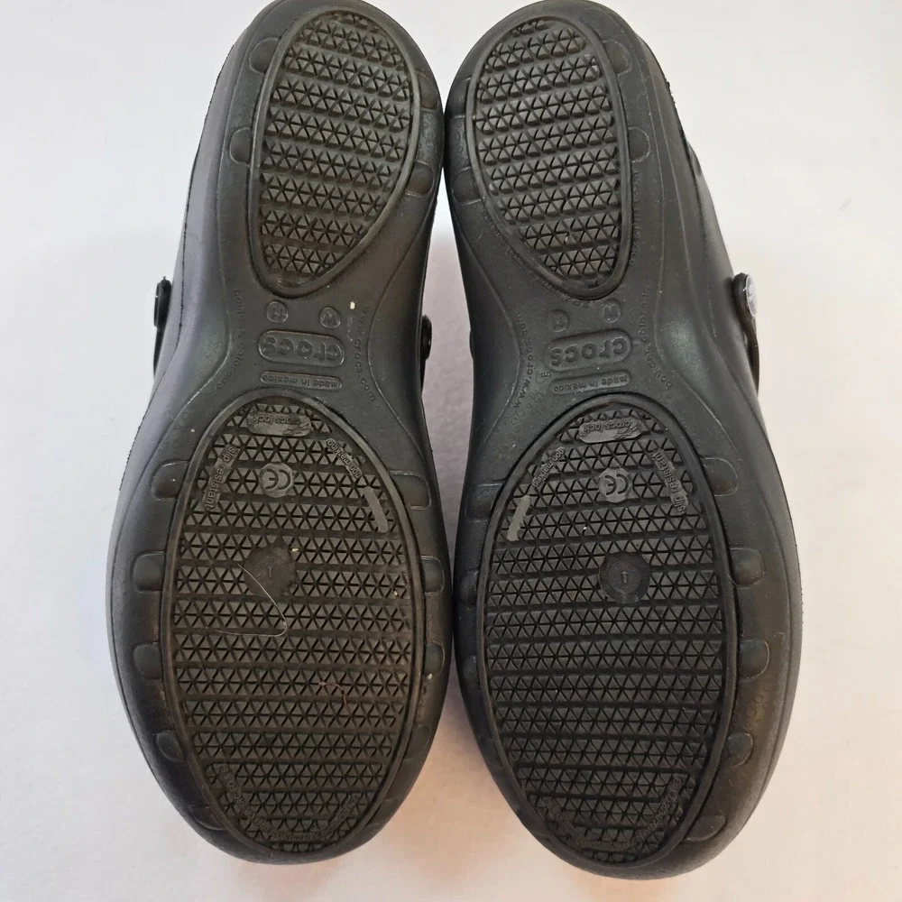 y2k Crocs Womens 11 Black Clogs Lock Slip Resistant‎ Work Food Service Kitchen